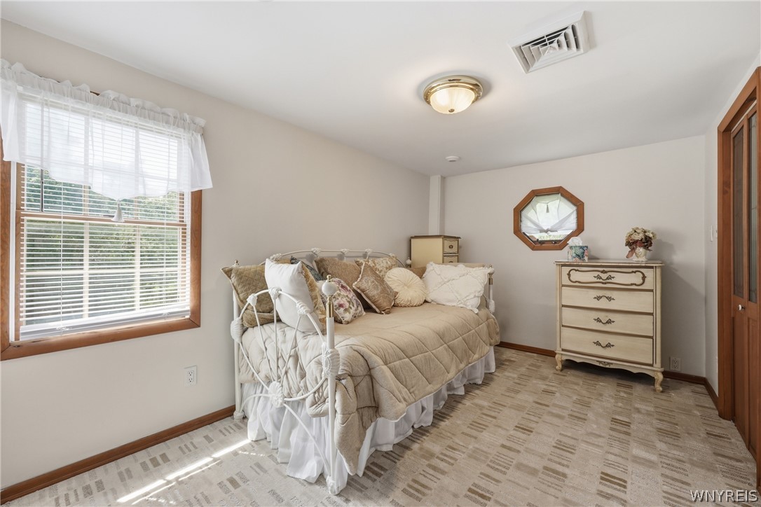 5224 Old Goodrich Road Clarence, NY 14031 - Photo 14 of 29