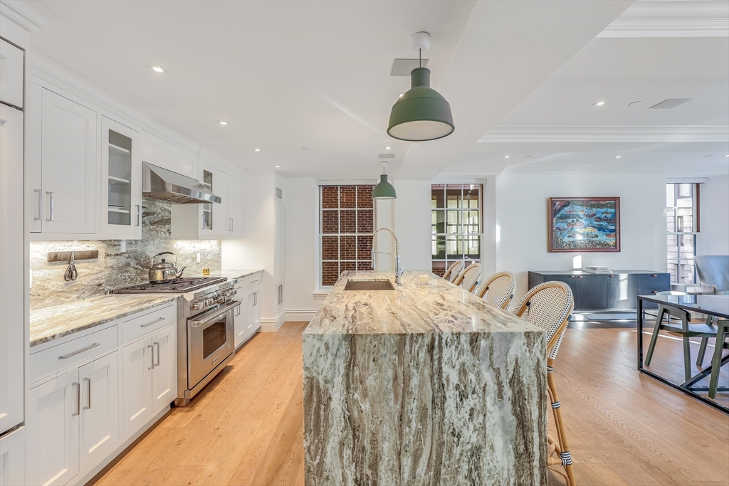 32 Derne Street, Unit 2C Boston, MA 02114 - Photo 3 of 14