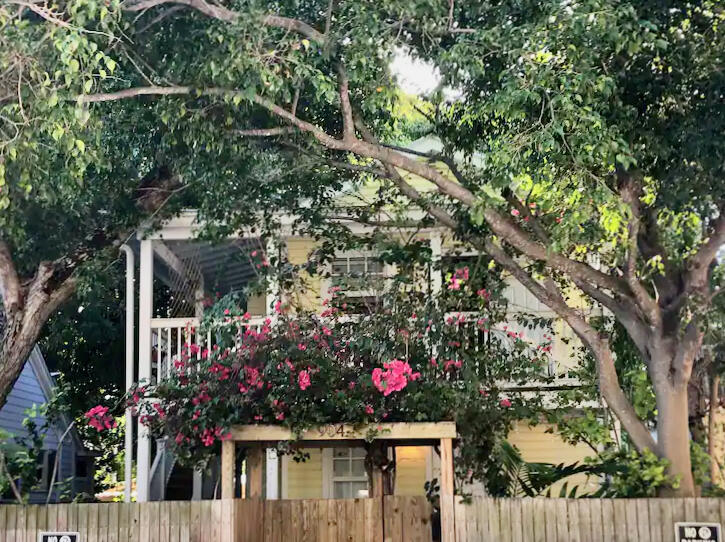 904 Terry Lane, Unit 4 Key West, FL 33040 - Photo 1 of 14 front view of a house