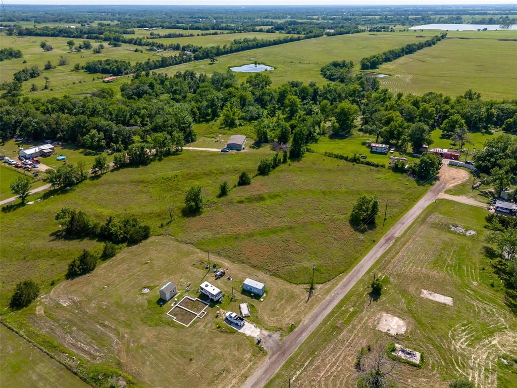 23070 County Road Powderly, TX 75473 - Photo 15 of 33