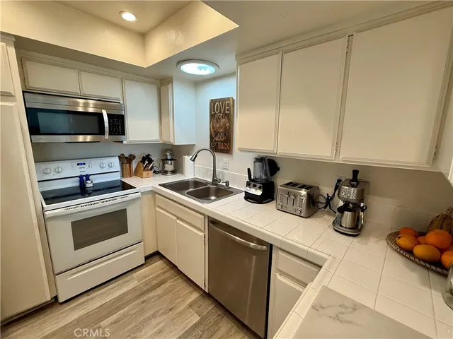 $5,000 | 25101 La Cresta Drive, Unit A, Dana Point, CA 92629
