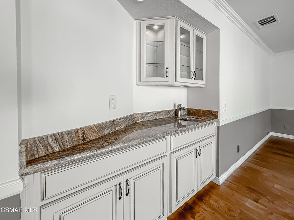 705 Rushing Creek Place Thousand Oaks, CA 91360 - Photo 14 of 64