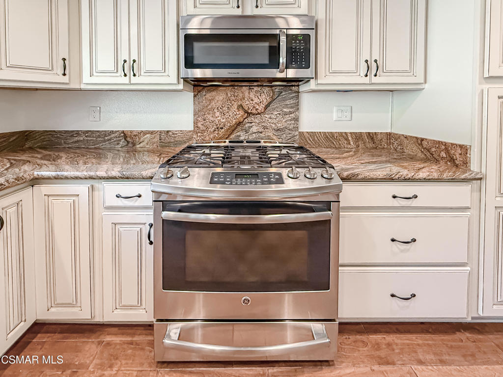 705 Rushing Creek Place Thousand Oaks, CA 91360 - Photo 23 of 64