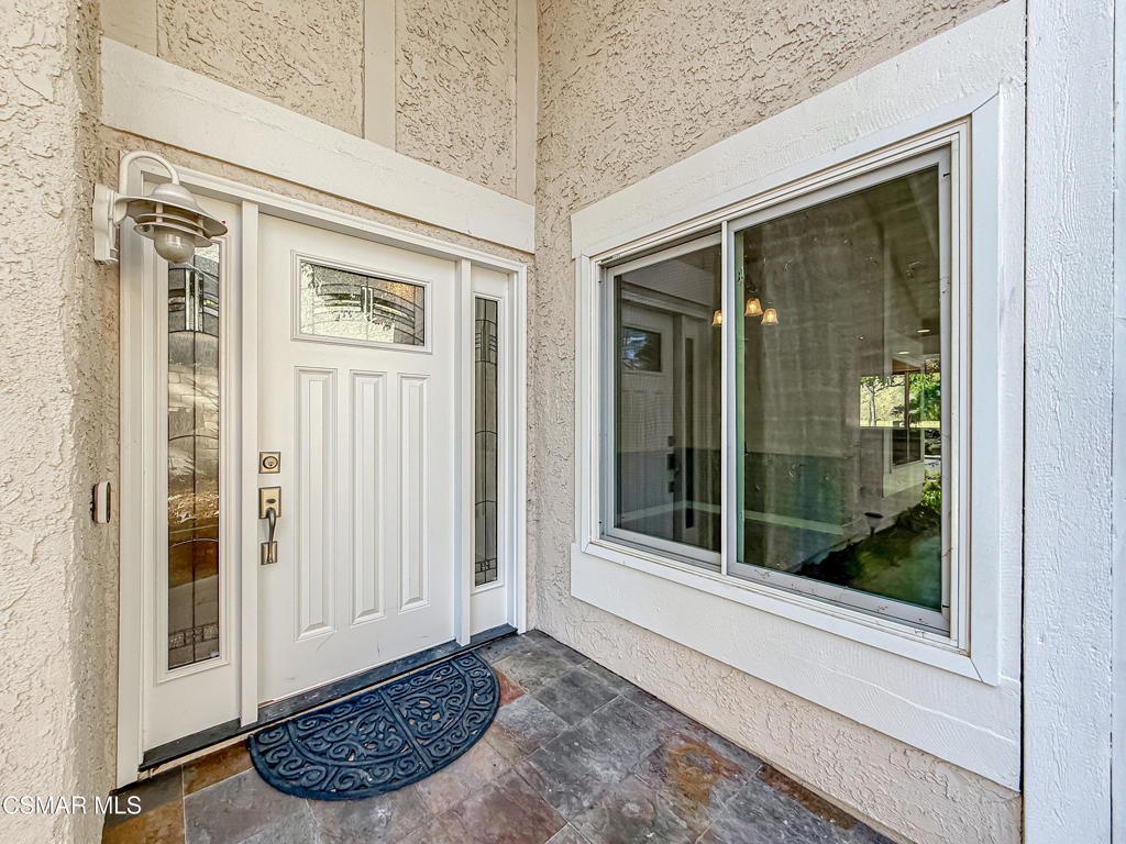 705 Rushing Creek Place Thousand Oaks, CA 91360 - Photo 4 of 64