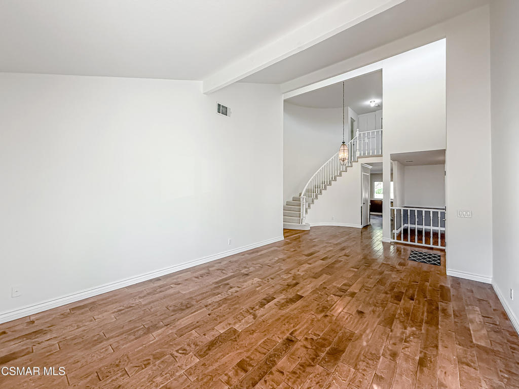 705 Rushing Creek Place Thousand Oaks, CA 91360 - Photo 8 of 64