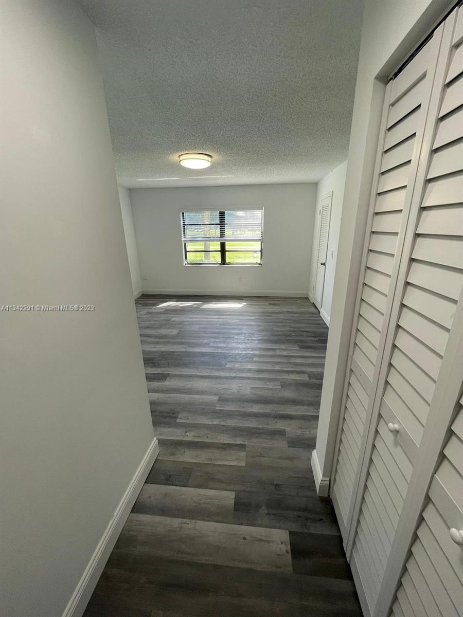 8440 Casa Del Lago, Unit K Boca Raton, FL 33433 - Photo 11 of 21 Gallery Image 11
