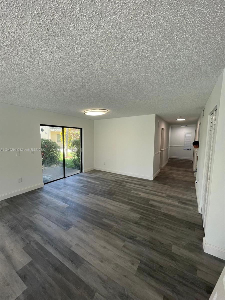 8440 Casa Del Lago, Unit K Boca Raton, FL 33433 - Photo 8 of 21 Gallery Image 8