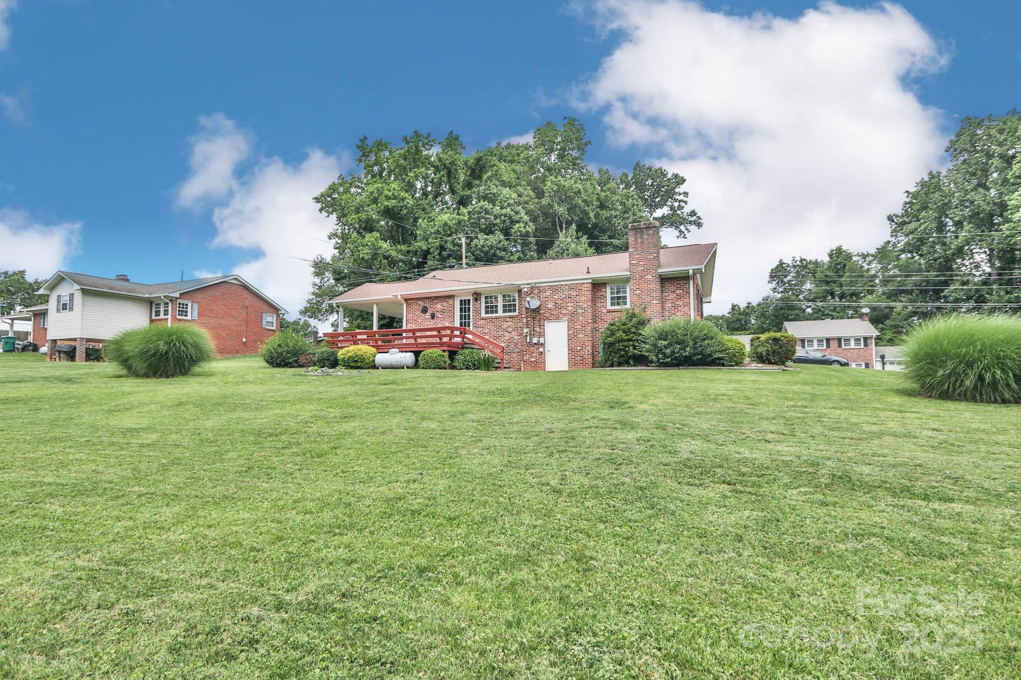 108 Ridge Street Jonesville, NC 28642 - Photo 30 of 38 Gallery Image 30