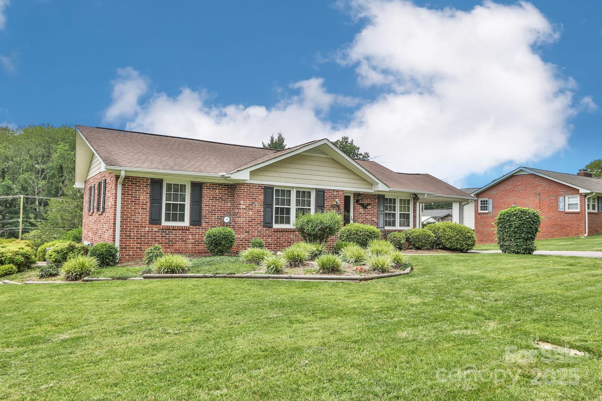 108 Ridge Street Jonesville, NC 28642 - Photo 31 of 38 Gallery Image 31
