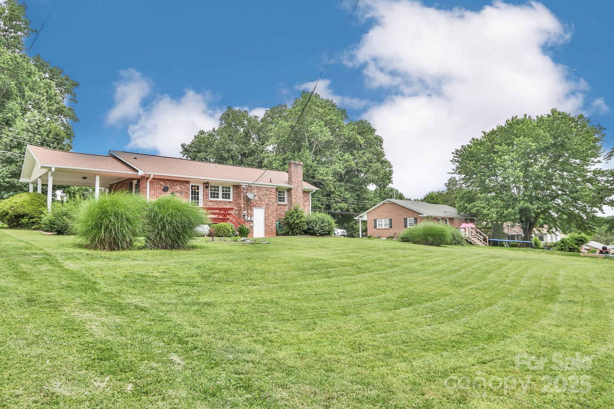 108 Ridge Street Jonesville, NC 28642 - Photo 32 of 38 Gallery Image 32