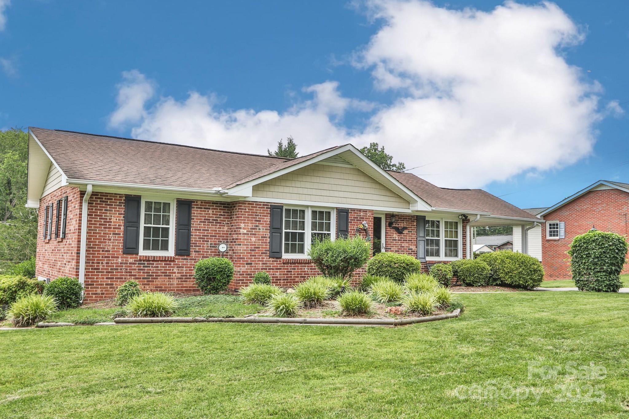 108 Ridge Street Jonesville, NC 28642 - Photo 33 of 38 Gallery Image 33