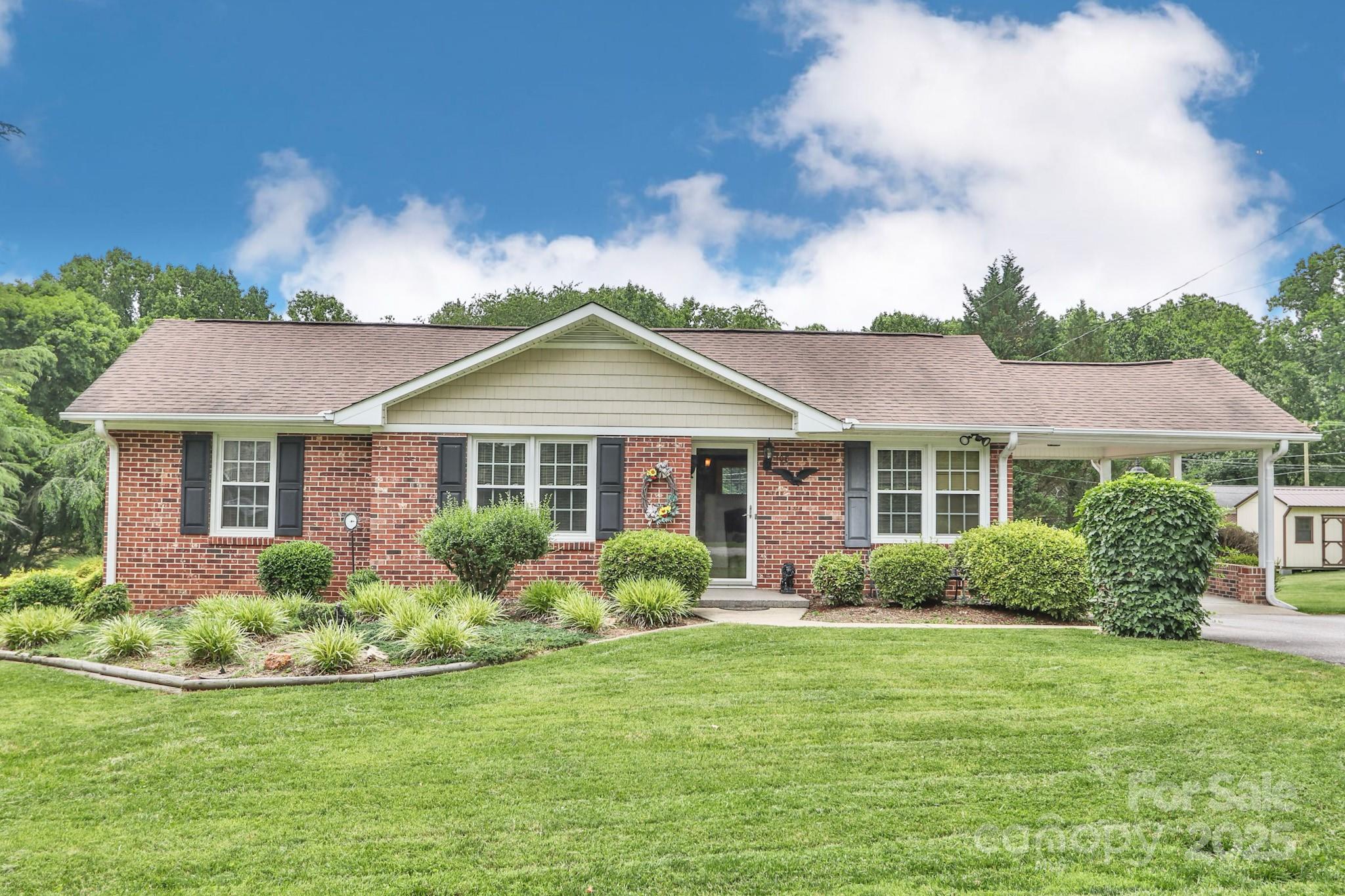 108 Ridge Street Jonesville, NC 28642 - Photo 34 of 38 Gallery Image 34
