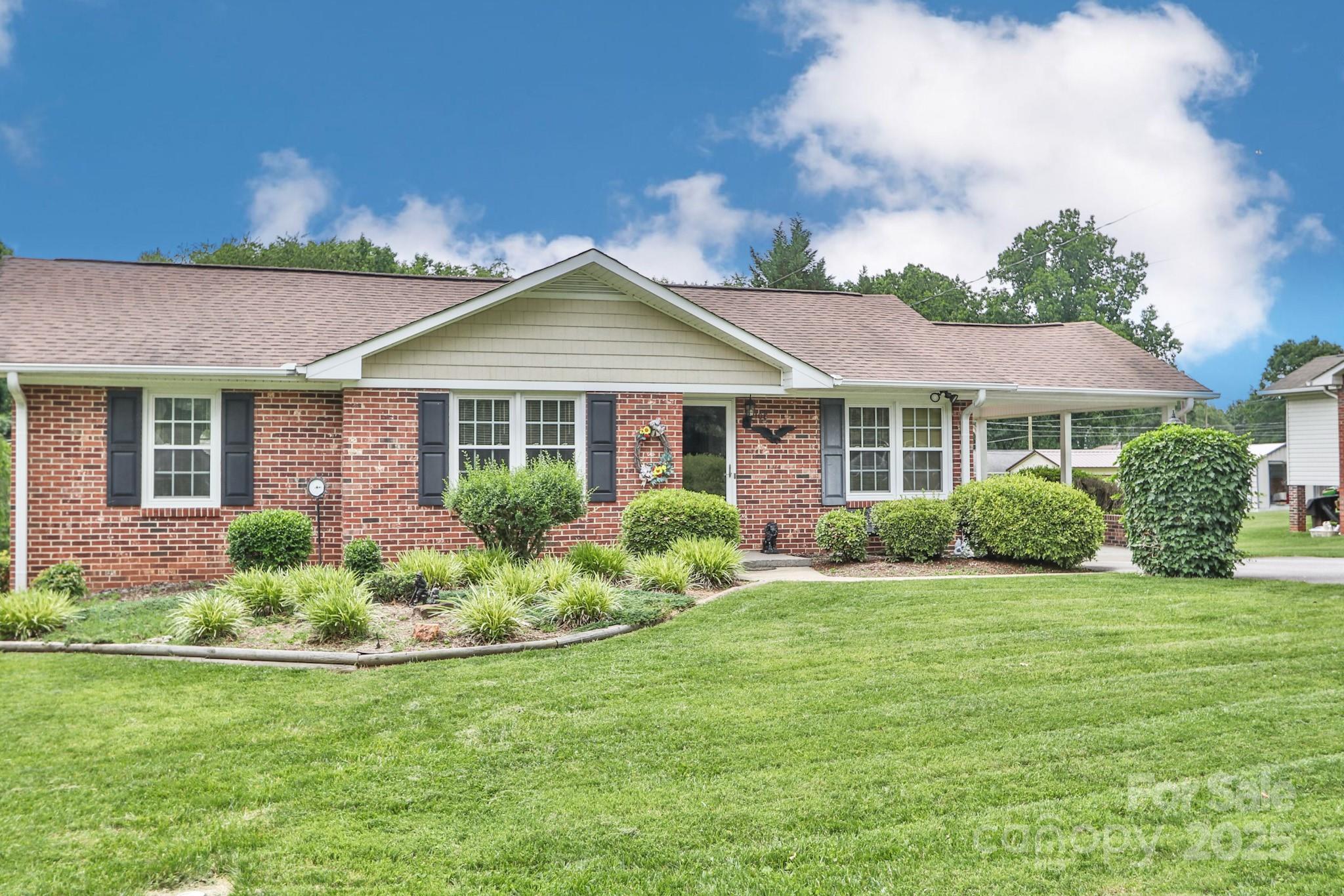 108 Ridge Street Jonesville, NC 28642 - Photo 35 of 38 Gallery Image 35