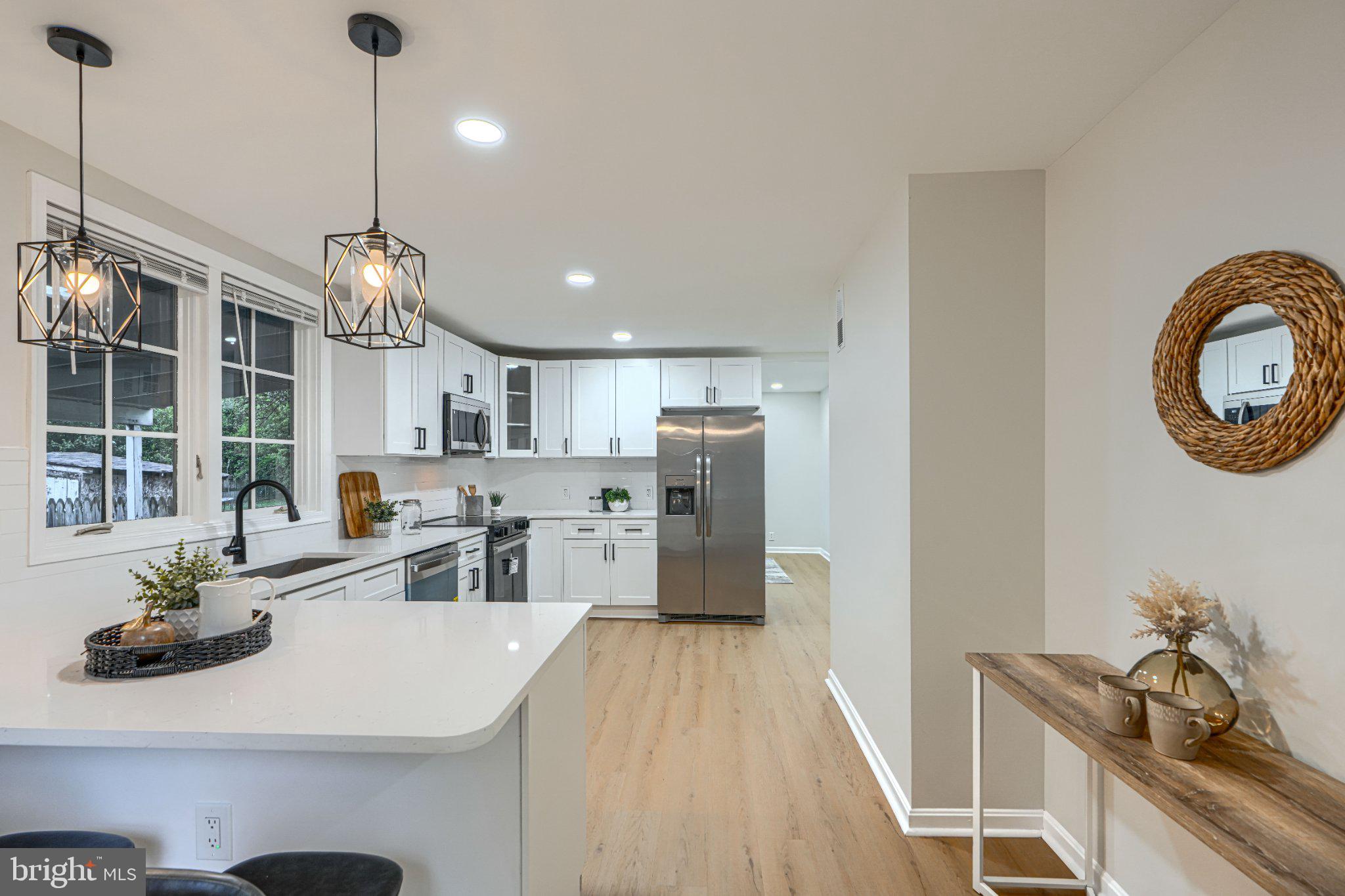 143 Rigdon Road Aberdeen, MD 21001 - Photo 15 of 57 Modern kitchen with stylish accents.