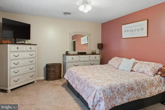 $300,000 | 15008 Laurel Ridge Road Southwest, Cumberland, MD 21502