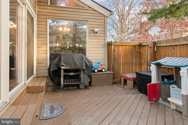 $300,000 | 15008 Laurel Ridge Road Southwest, Cumberland, MD 21502