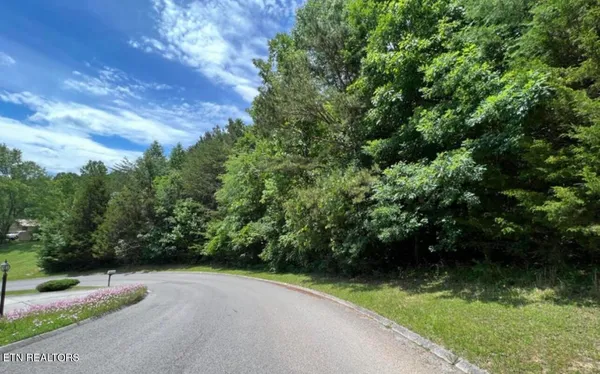 $27,900 | Lot 8 Presidential Boulevard, Harrogate, TN 37752