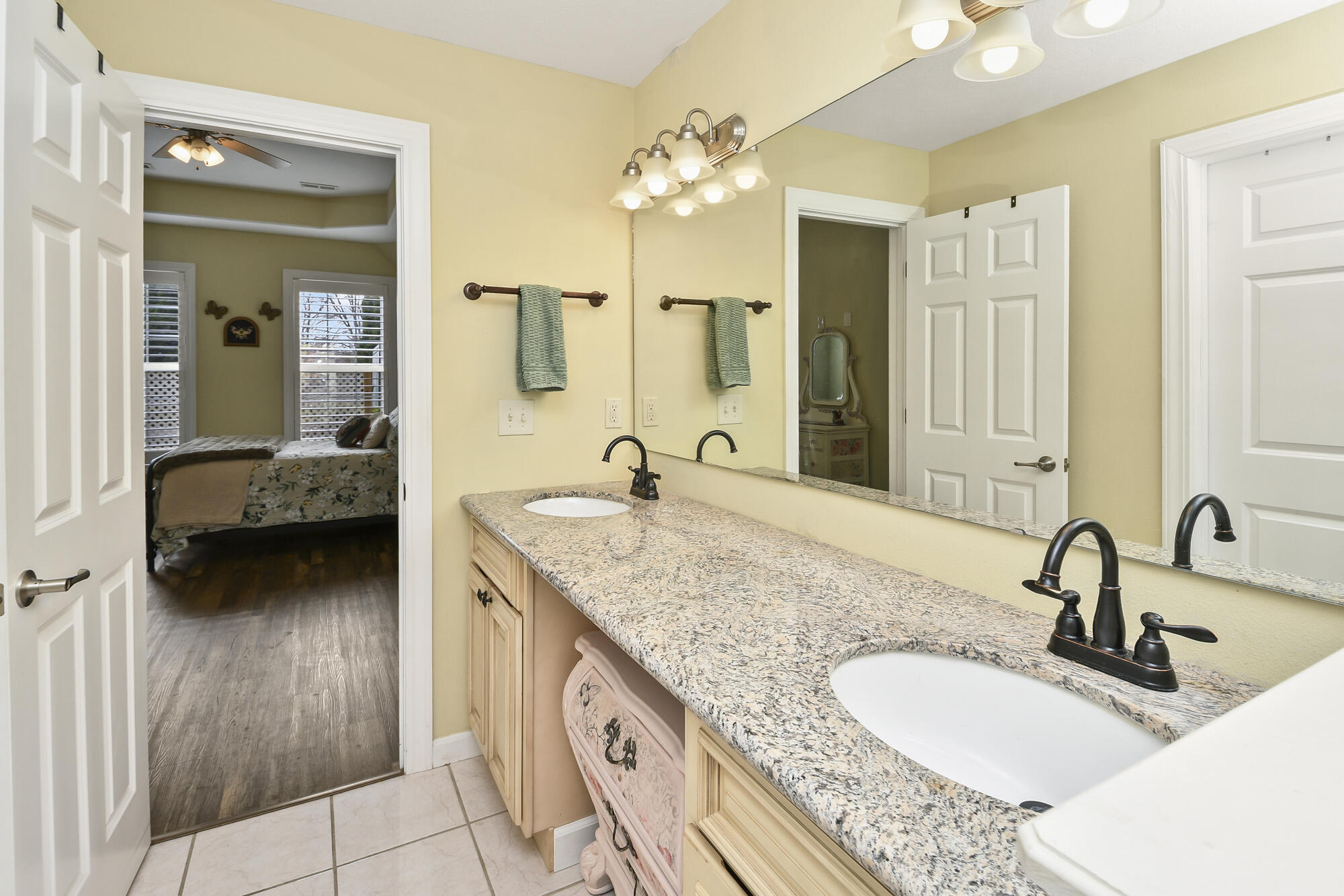 180 Grace Chapel Road, Unit 107 Blue Eye, MO 65611 - Photo 27 of 49 Primary Bathroom