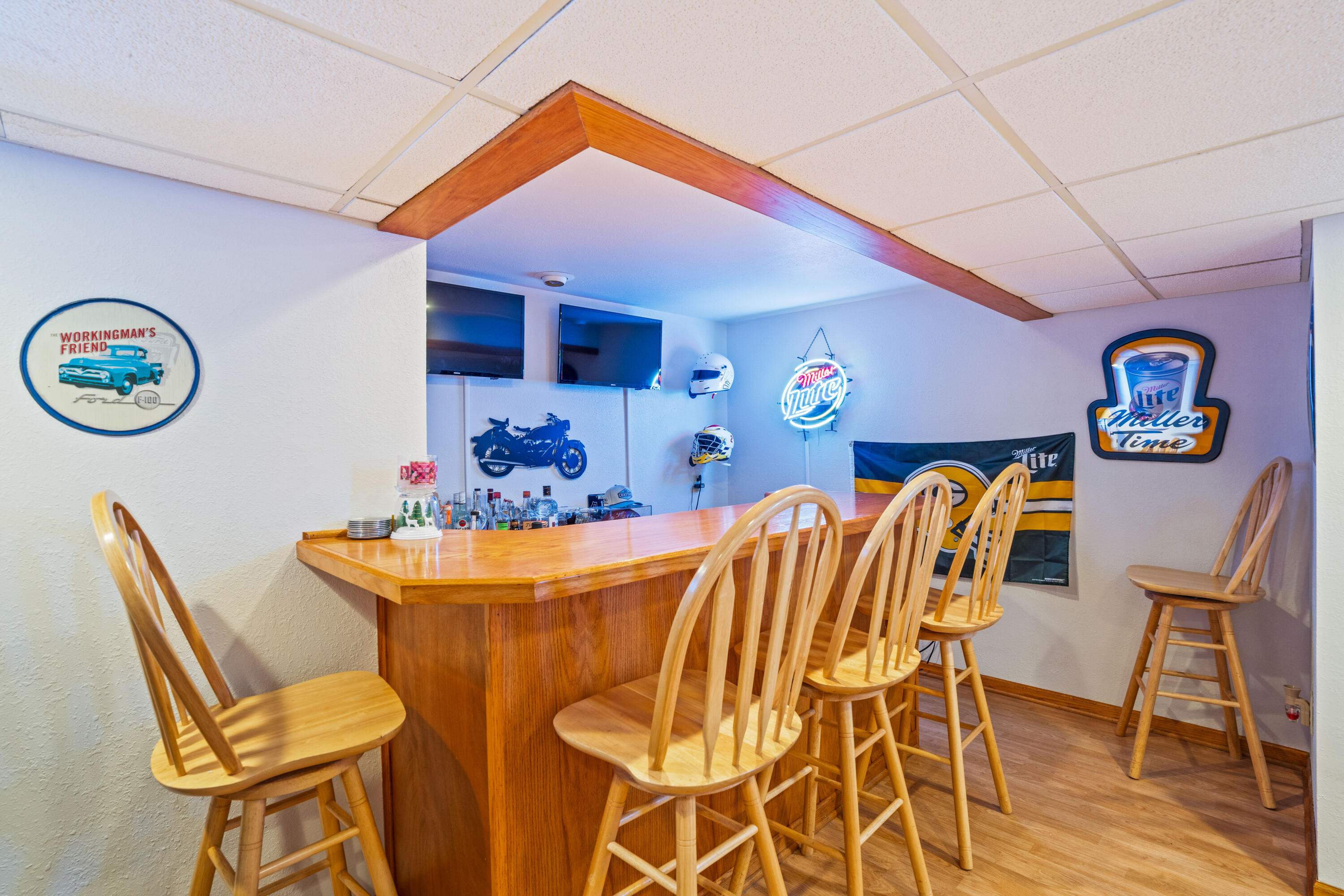 8608 Camelot Trace Sturtevant, WI 53177 - Photo 20 of 21 Rec Room Wet Bar