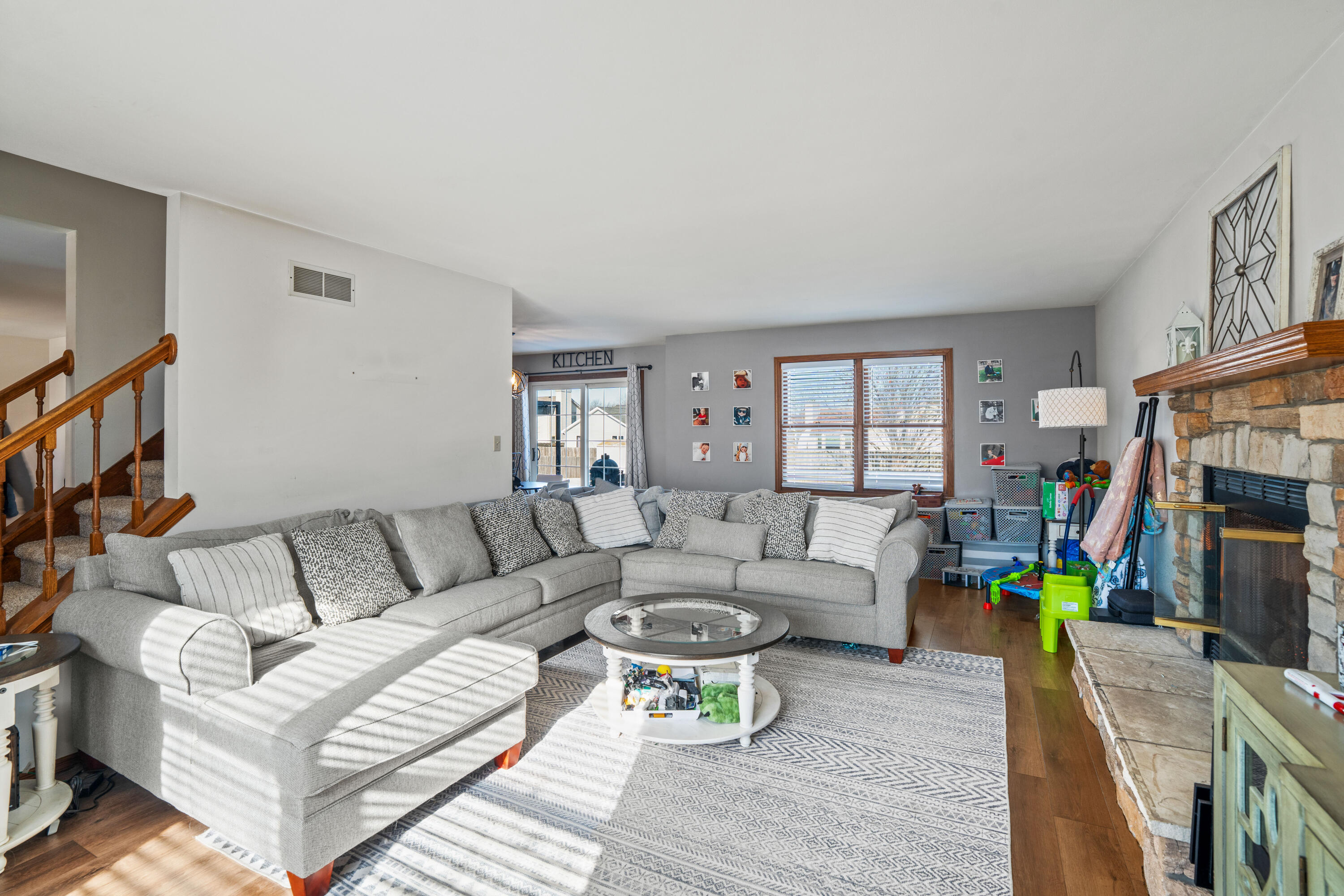 8608 Camelot Trace Sturtevant, WI 53177 - Photo 5 of 21 Living Room
