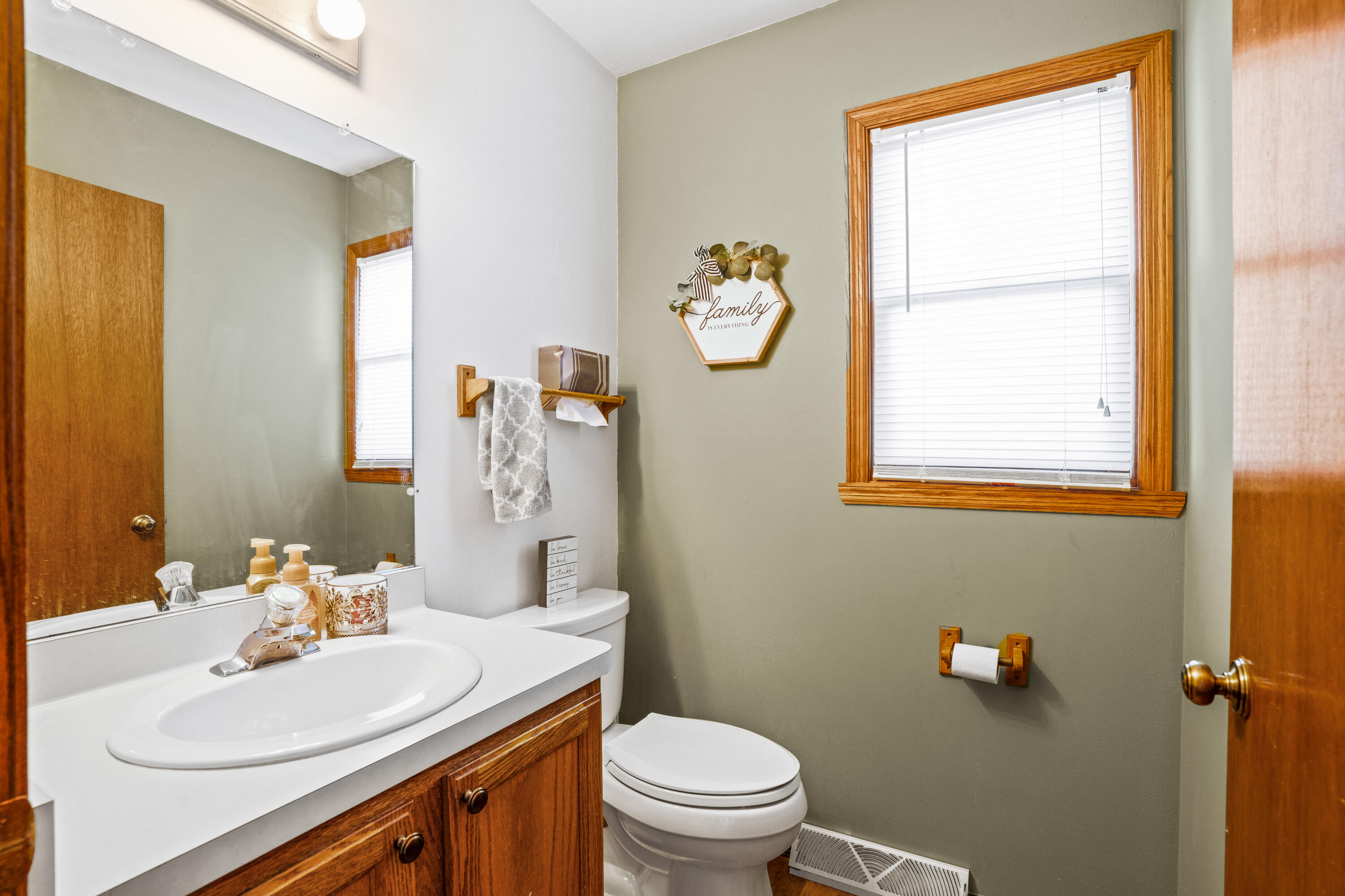 8608 Camelot Trace Sturtevant, WI 53177 - Photo 10 of 21 Powder Room