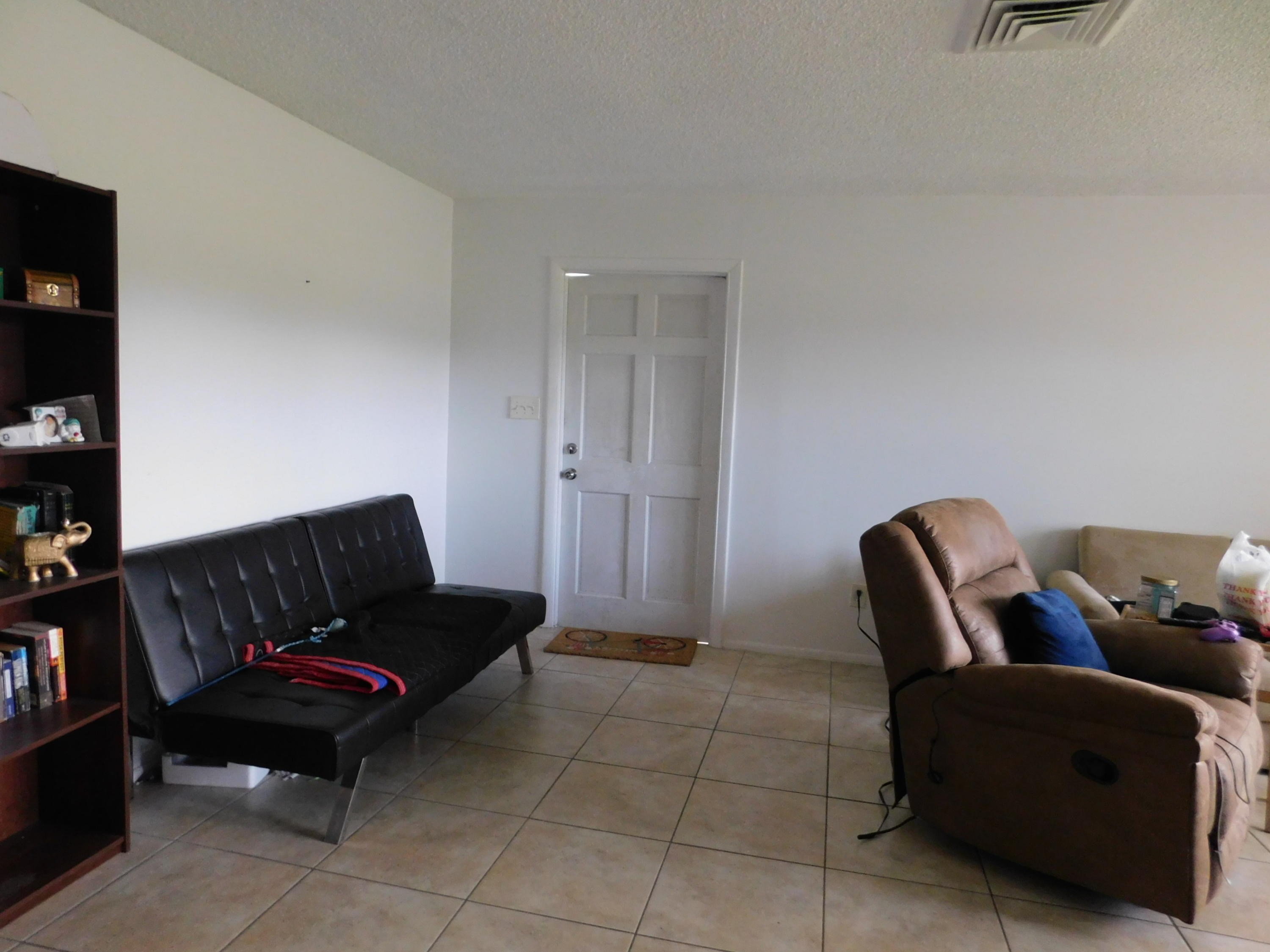 3017 Old Edwards Road Fort Pierce, FL 34981 - Photo 5 of 53 DSCN0215