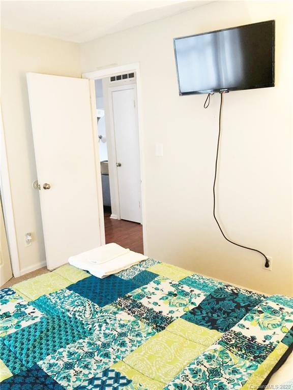 6900 Idlewild Road Charlotte, NC 28212 - Photo 24 of 25 Gallery Image 24