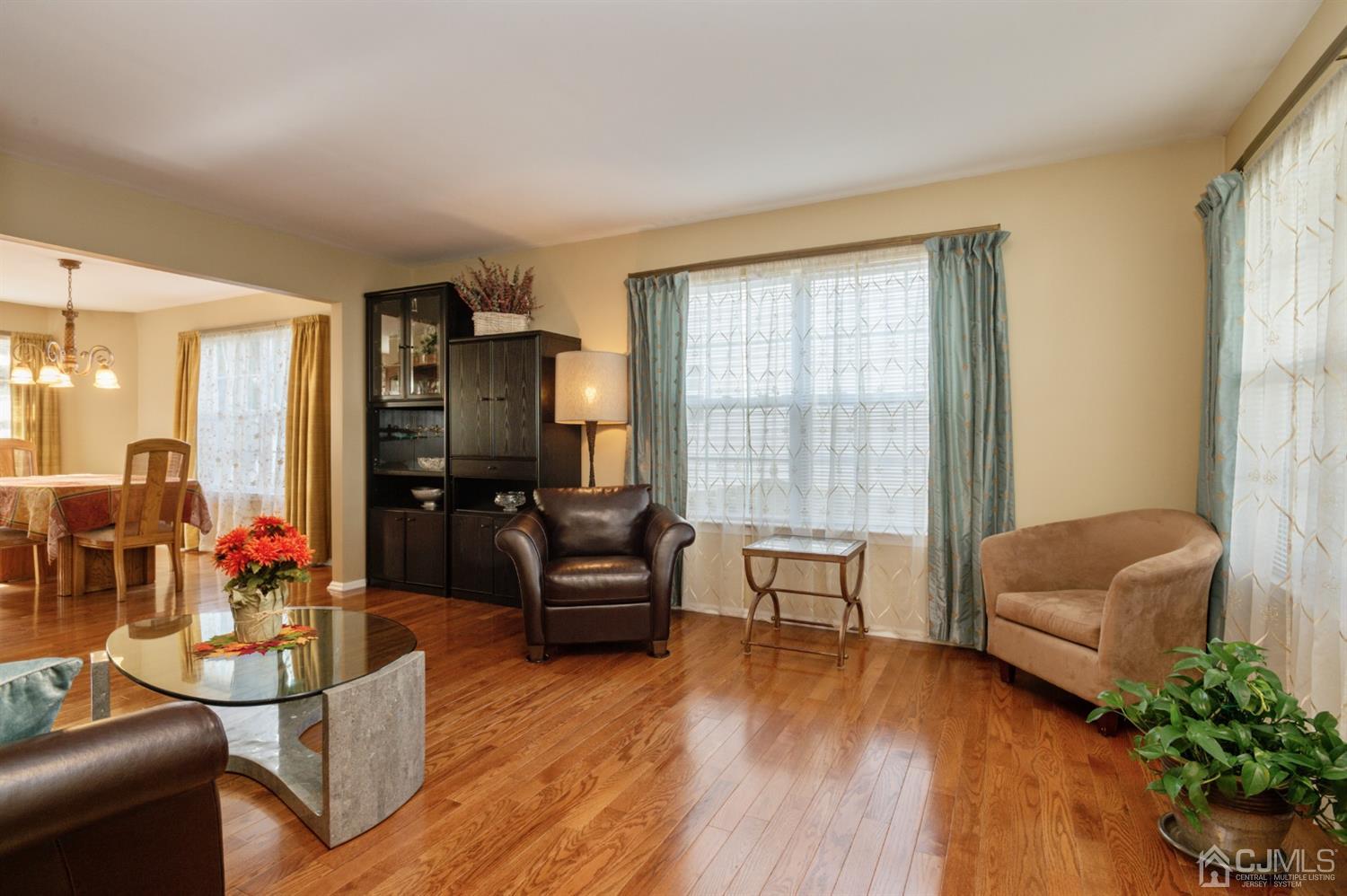 508 Grandview Street Middlesex, NJ 08846 - Photo 7 of 20 a living room with furniture and wooden floor