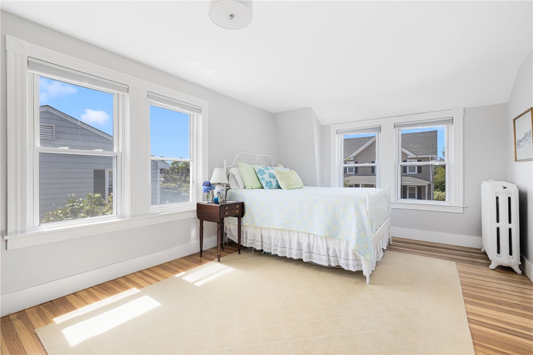 10 Eustis Avenue Newport, RI 02840 - Photo 31 of 48