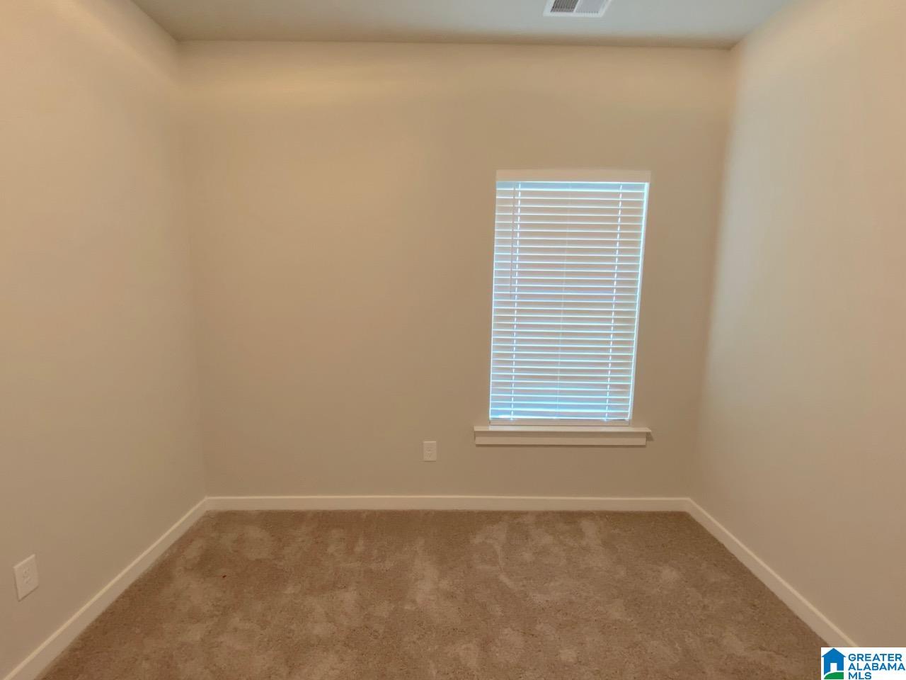 275 Avalon Way Clanton, AL 35045 - Photo 3 of 15
