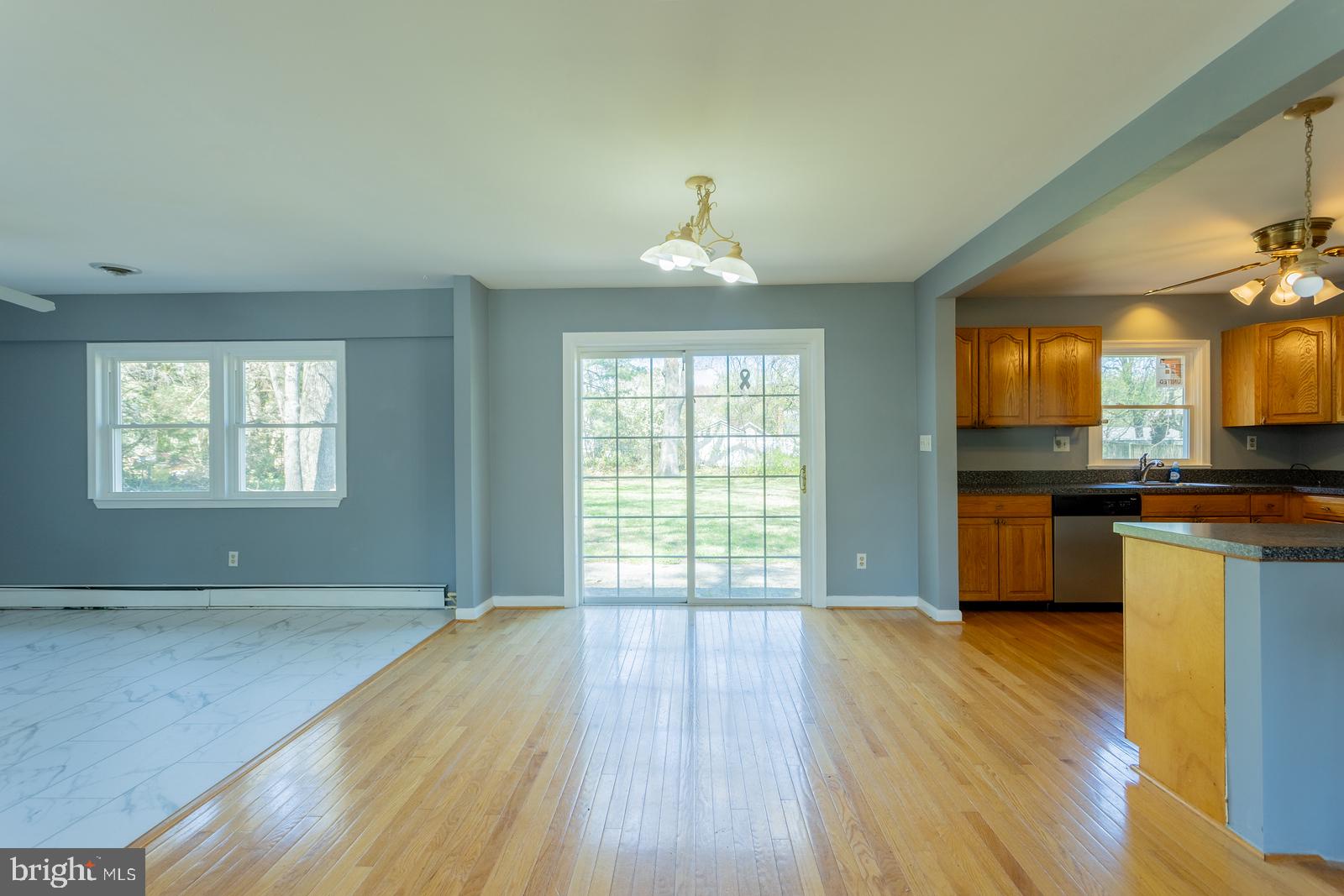 486 Brightwood Road Millersville, MD 21108 - Photo 13 of 53 Living Room