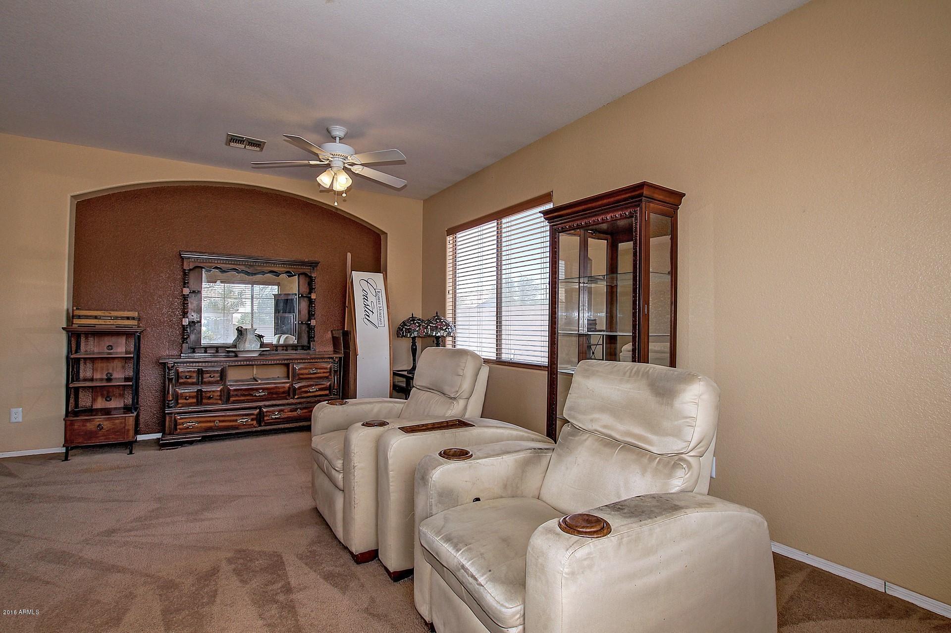6538 West Cordes Road Phoenix, AZ 85043 - Photo 5 of 27 Formal Living and Dining