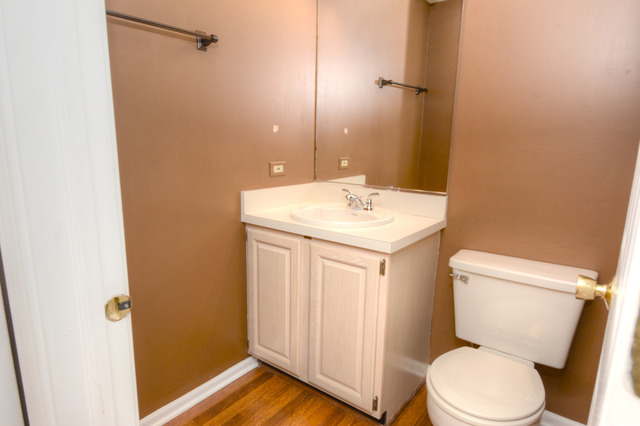 1042 Ridgefield Circle, Unit 1042 Carol Stream, IL 60188 - Photo 16 of 25