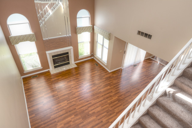 1042 Ridgefield Circle, Unit 1042 Carol Stream, IL 60188 - Photo 4 of 25
