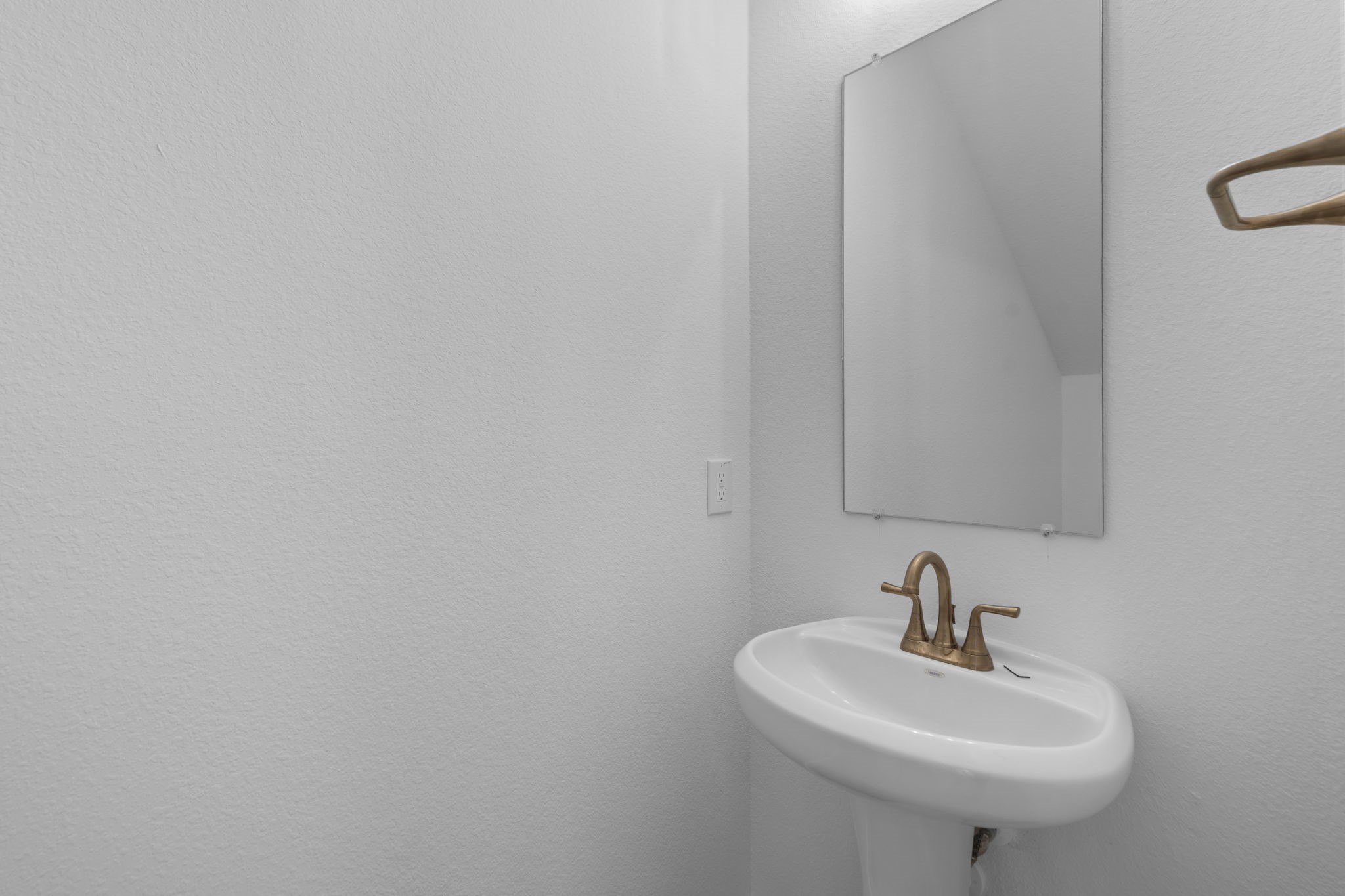 9437 Pacific Crest Porter, TX 77365 - Photo 19 of 47 Powder Room.