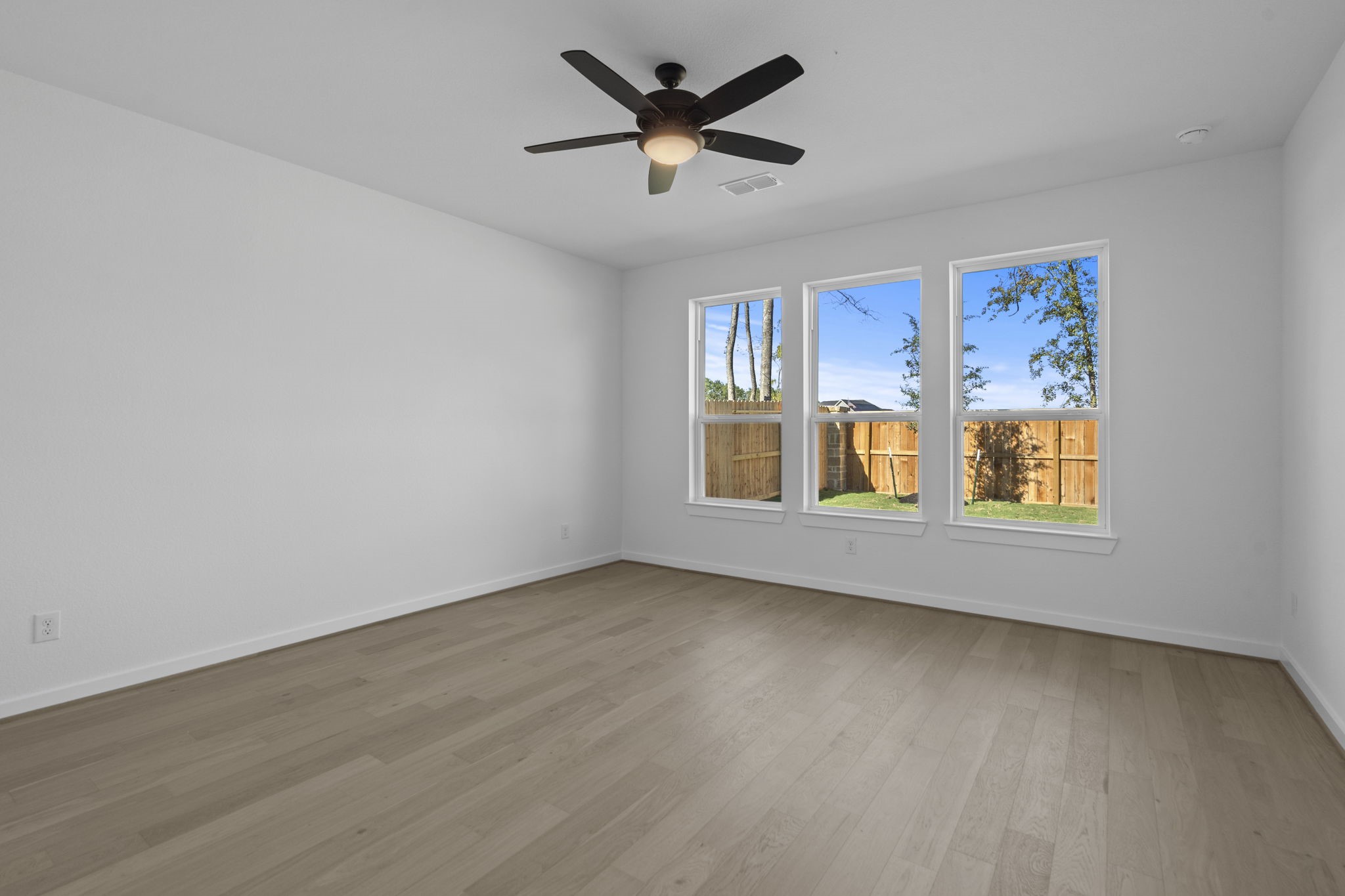 9437 Pacific Crest Porter, TX 77365 - Photo 20 of 47 Primary Bedroom.