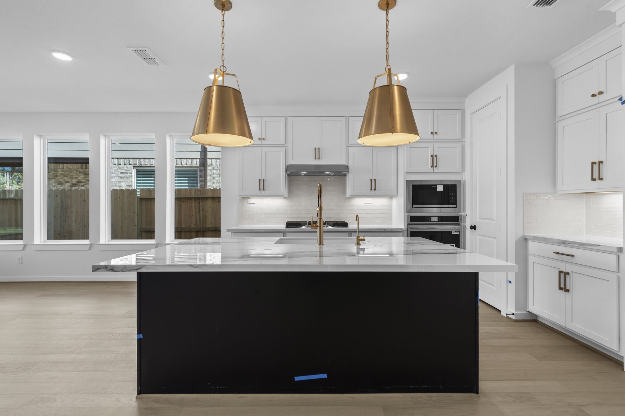 9437 Pacific Crest Porter, TX 77365 - Photo 7 of 47 Upgraded Pendant Lights