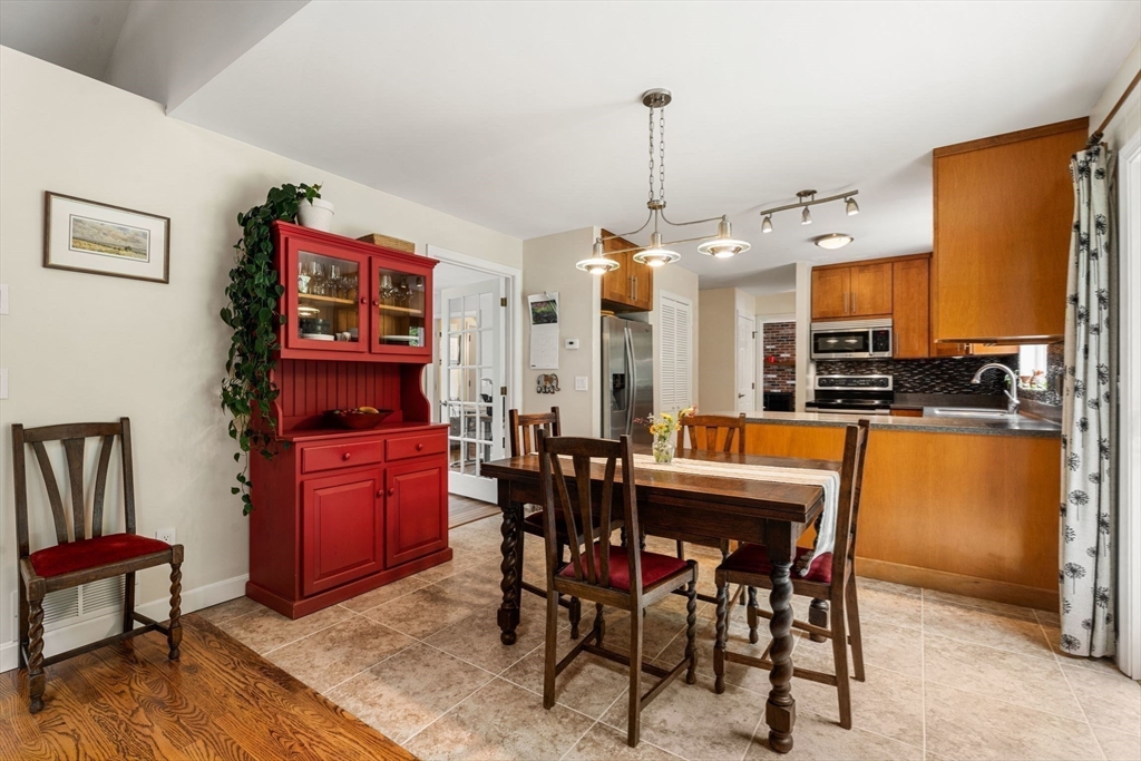 92 Townsend Street Pepperell, MA 01463 - Photo 13 of 42