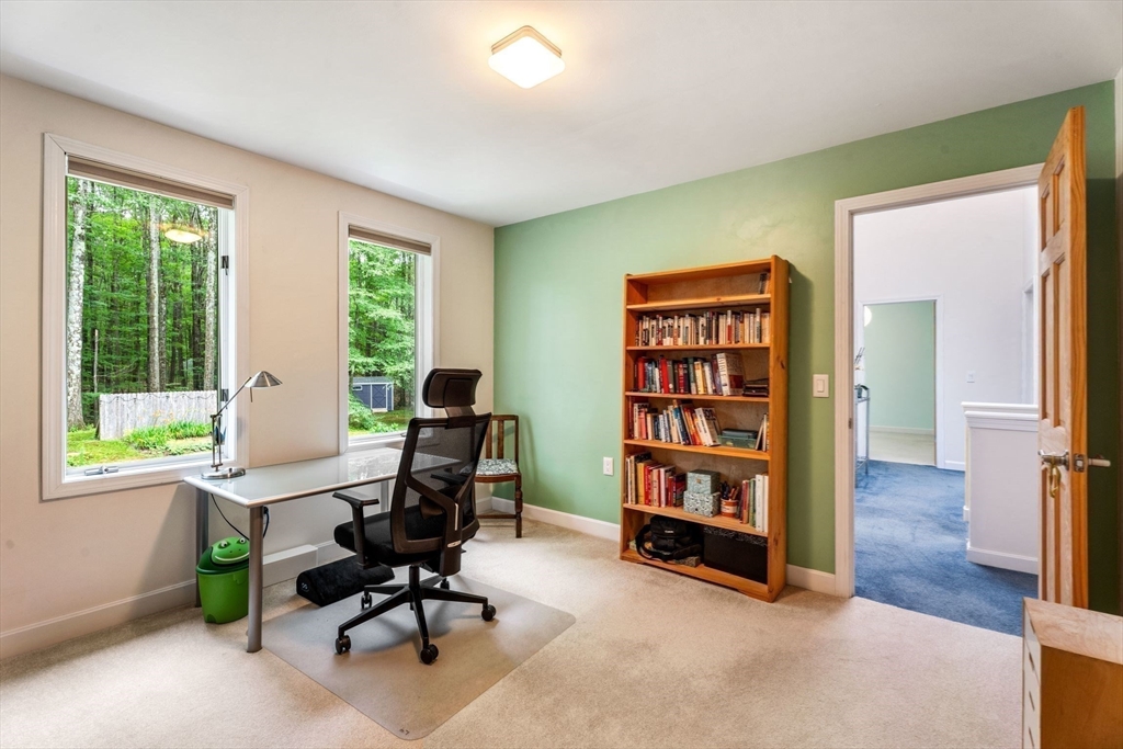 92 Townsend Street Pepperell, MA 01463 - Photo 25 of 42