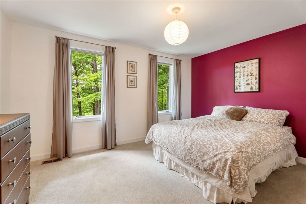 92 Townsend Street Pepperell, MA 01463 - Photo 26 of 42