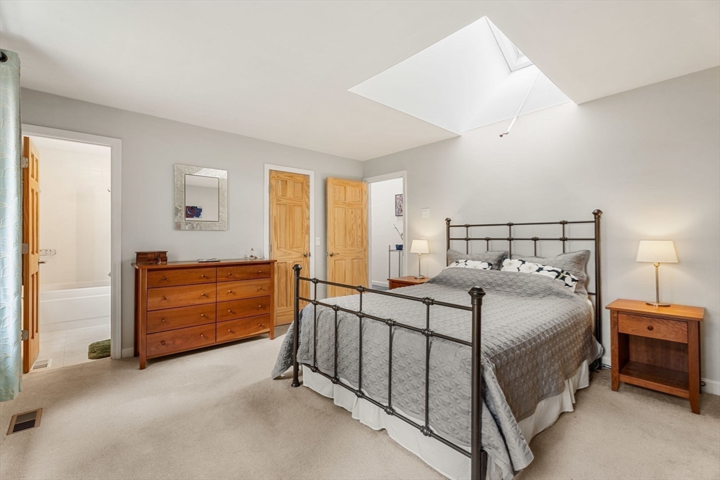 92 Townsend Street Pepperell, MA 01463 - Photo 30 of 42