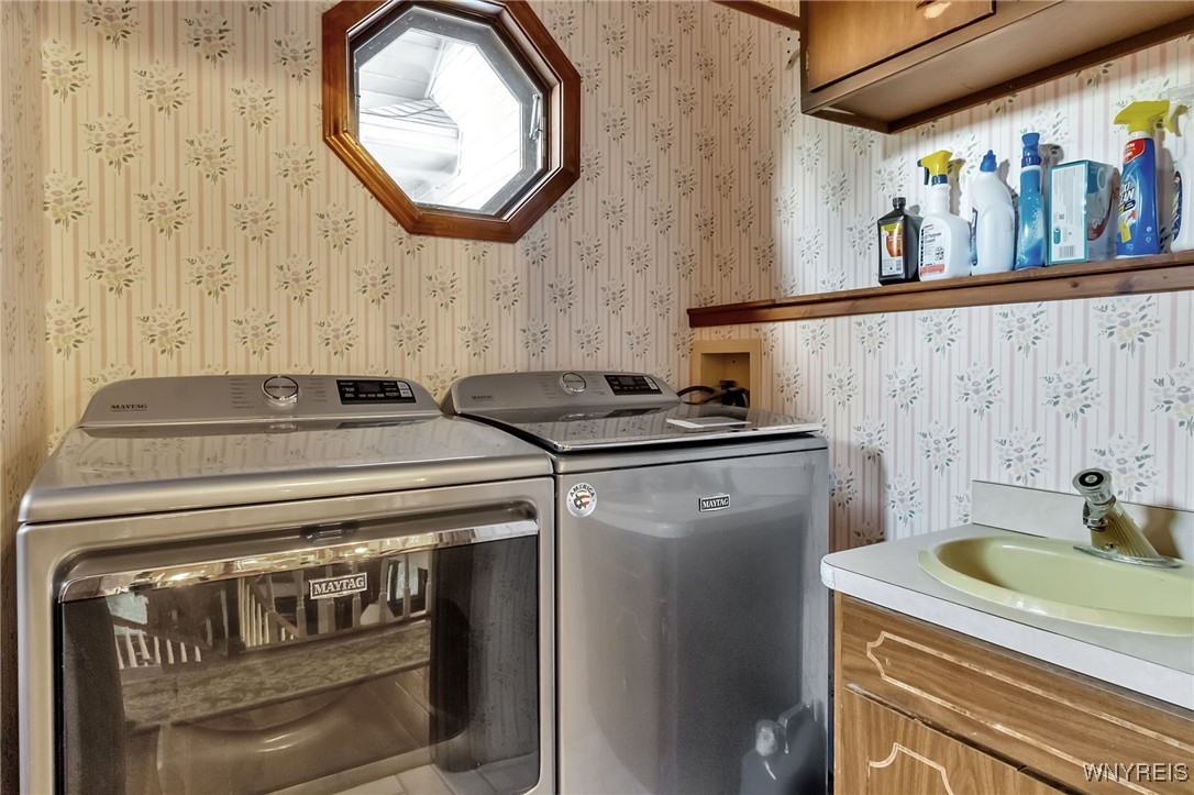 2271 Bullis Road Elma, NY 14059 - Photo 37 of 50 Second floor laundry