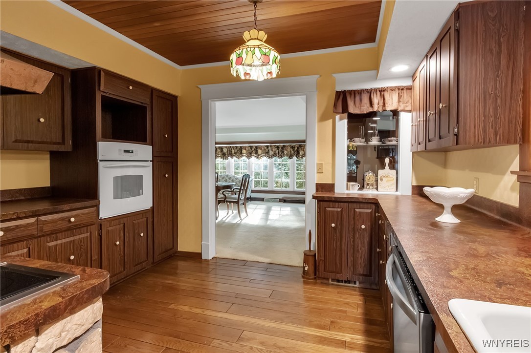 2271 Bullis Road Elma, NY 14059 - Photo 7 of 50 Kitchen