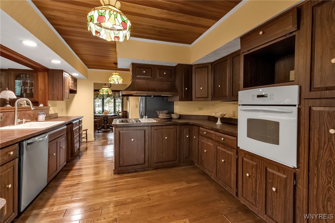 2271 Bullis Road Elma, NY 14059 - Photo 8 of 50 Kitchen