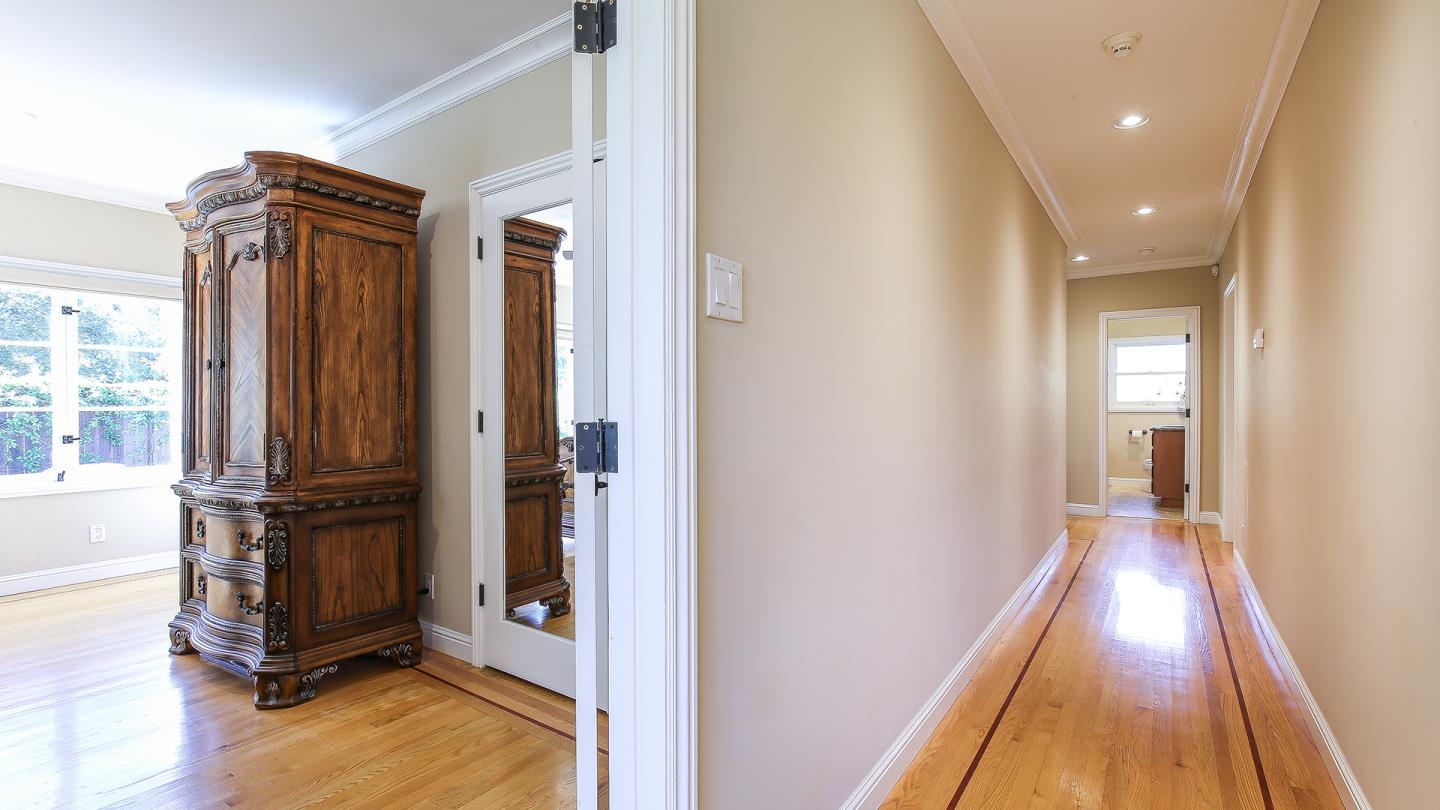2140 Redington Road Hillsborough, CA 94010 - Photo 35 of 50 Gallery Image 35