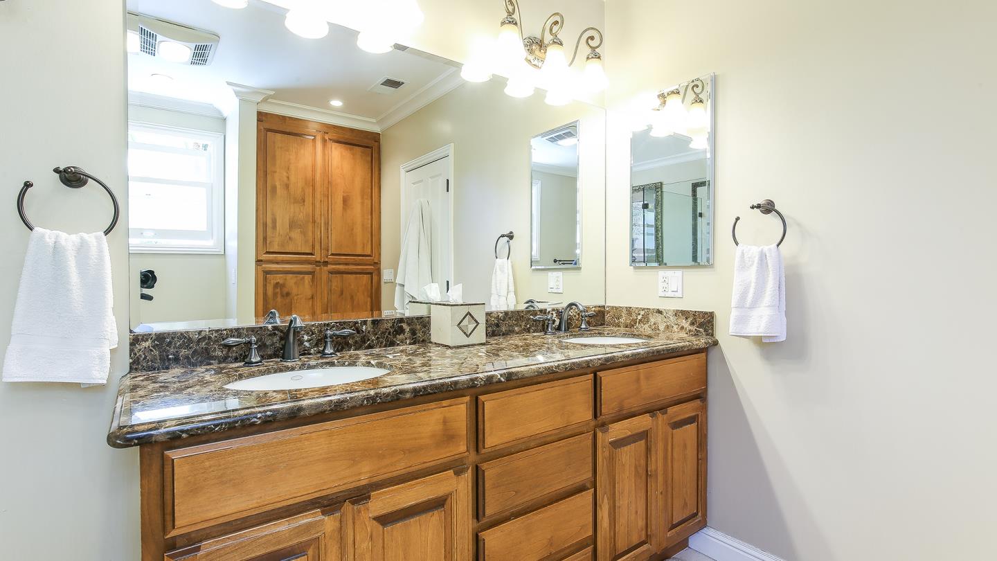 2140 Redington Road Hillsborough, CA 94010 - Photo 42 of 50 Gallery Image 42