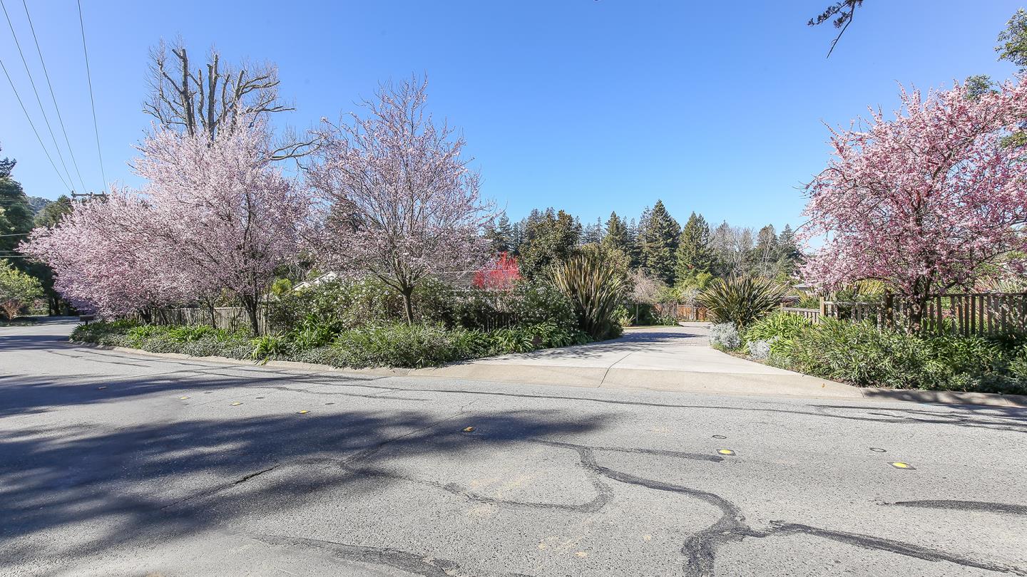 2140 Redington Road Hillsborough, CA 94010 - Photo 6 of 50 Gallery Image 6