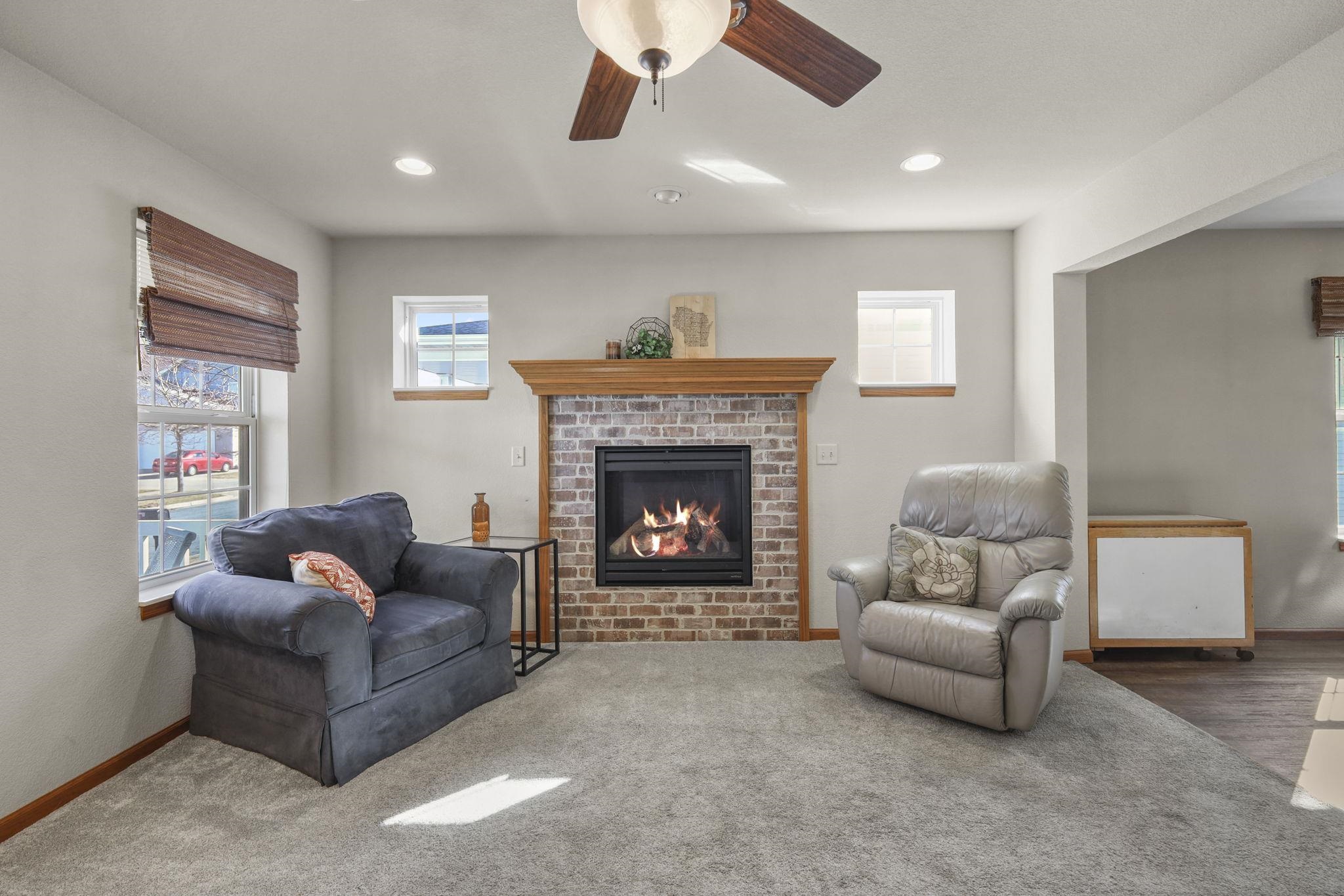 1287 Independence Way Sun Prairie, WI 53590 - Photo 5 of 29