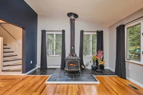 $799,000 | 4 Colony Road, Weston, CT 06883