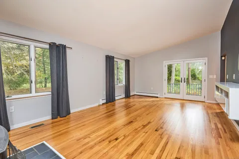 $799,000 | 4 Colony Road, Weston, CT 06883